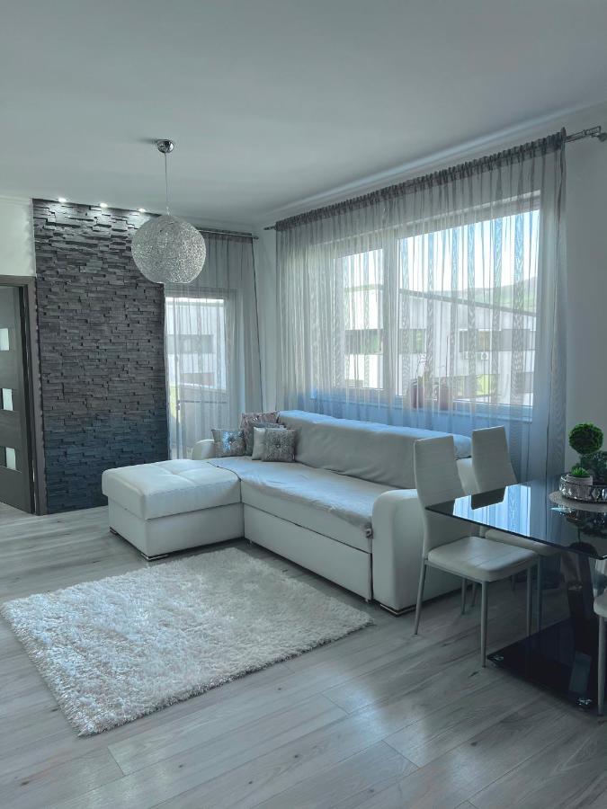 Floreşti Luxurious Accommodation מראה חיצוני תמונה