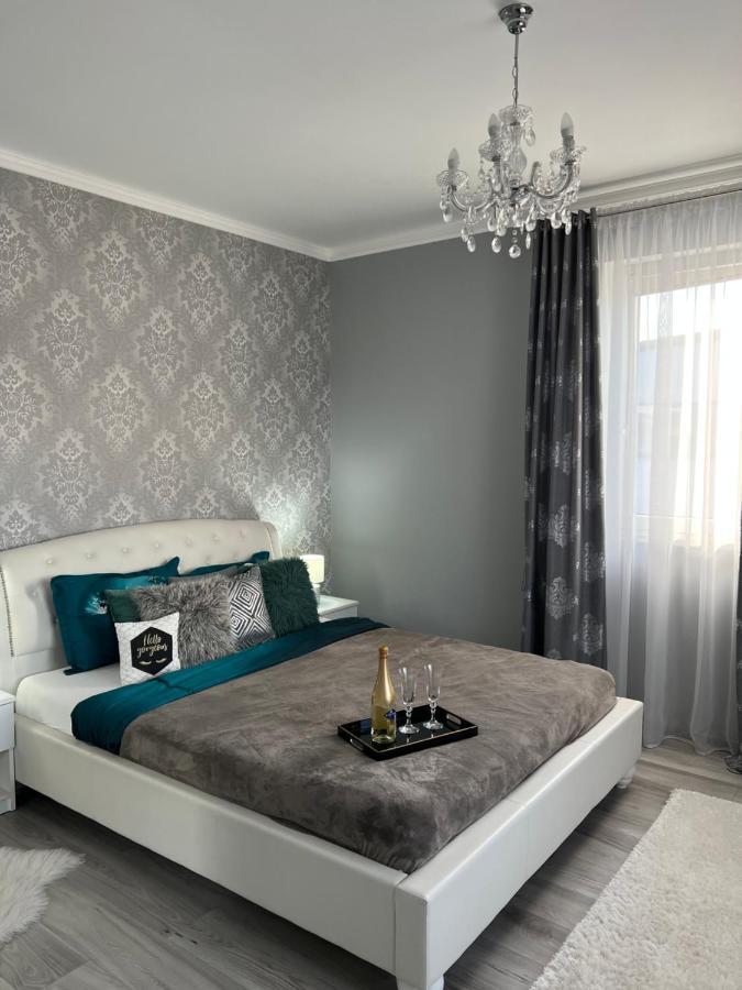 Floreşti Luxurious Accommodation מראה חיצוני תמונה
